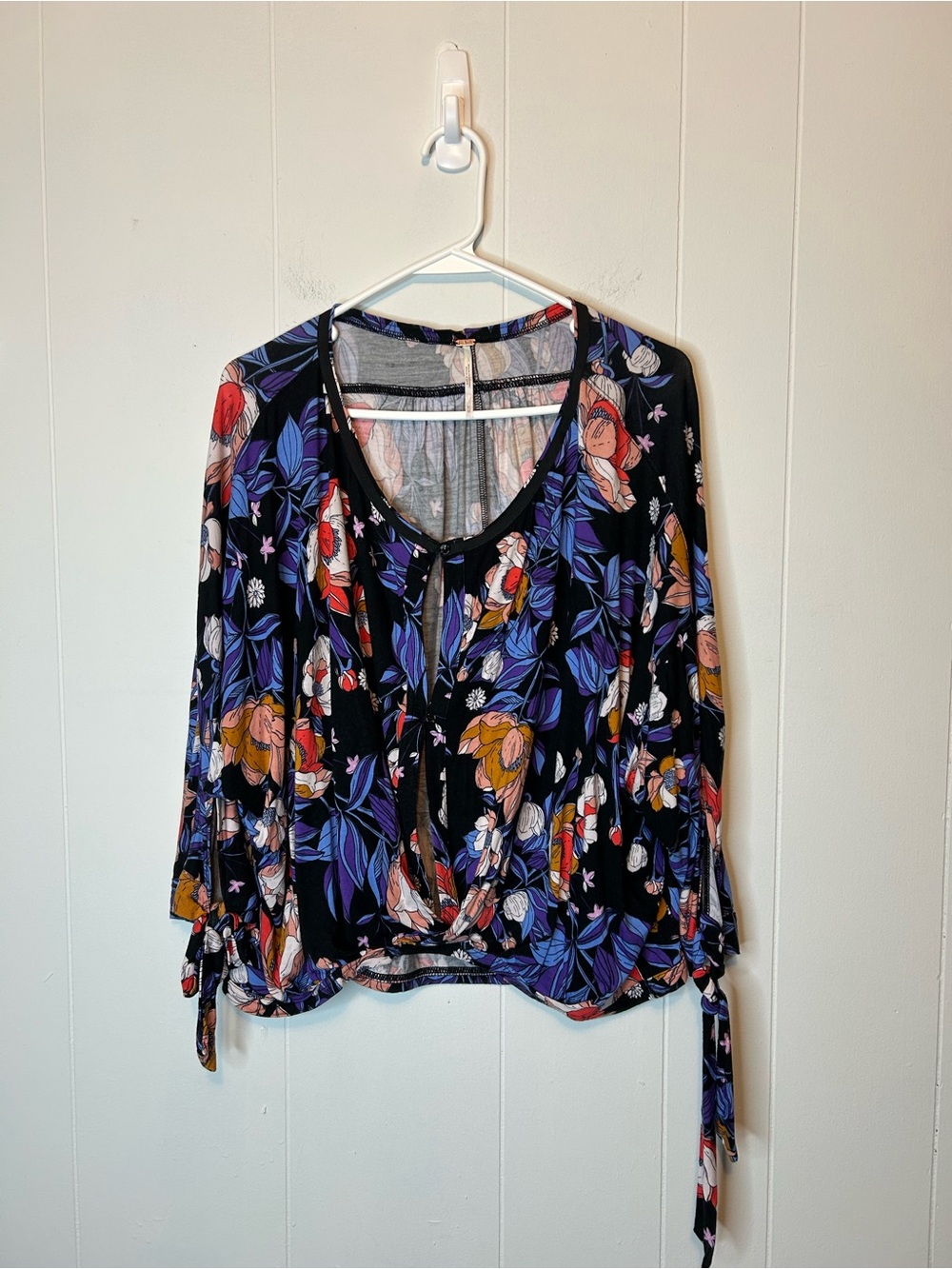 Women's Free People Keepin On Printed Top Black Size Medium 368